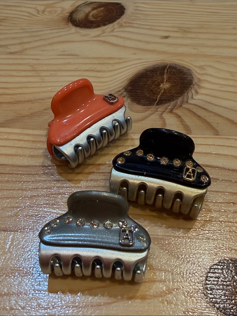 Alexandre de Paris mini hair clip set of three
